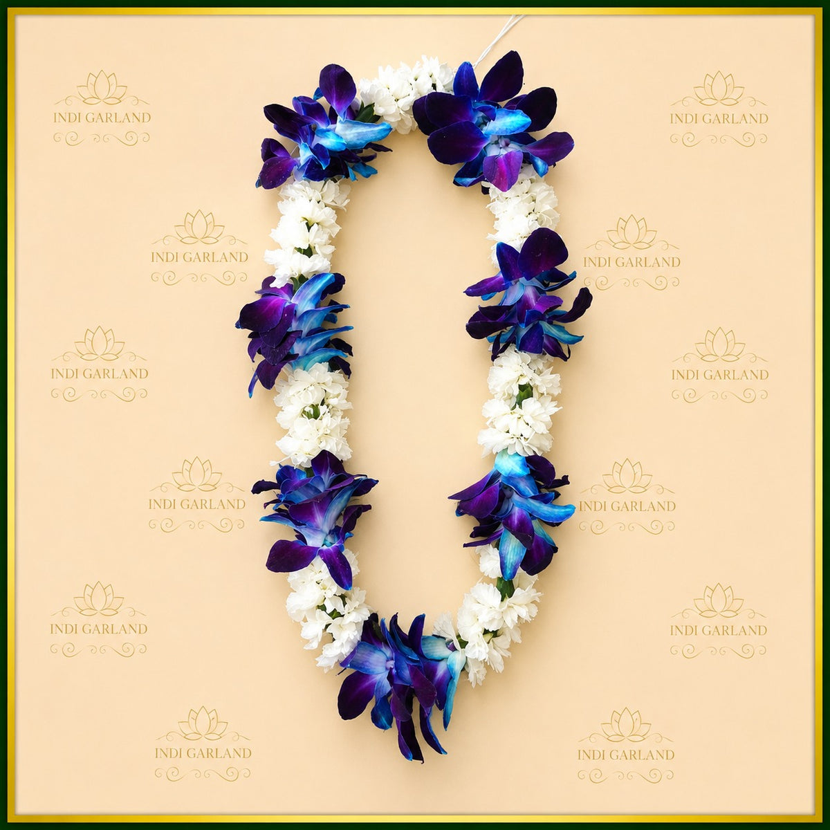 Safaaz Garland – White Chrysanthemum & Blue Orchid Fresh Floral Garland Set